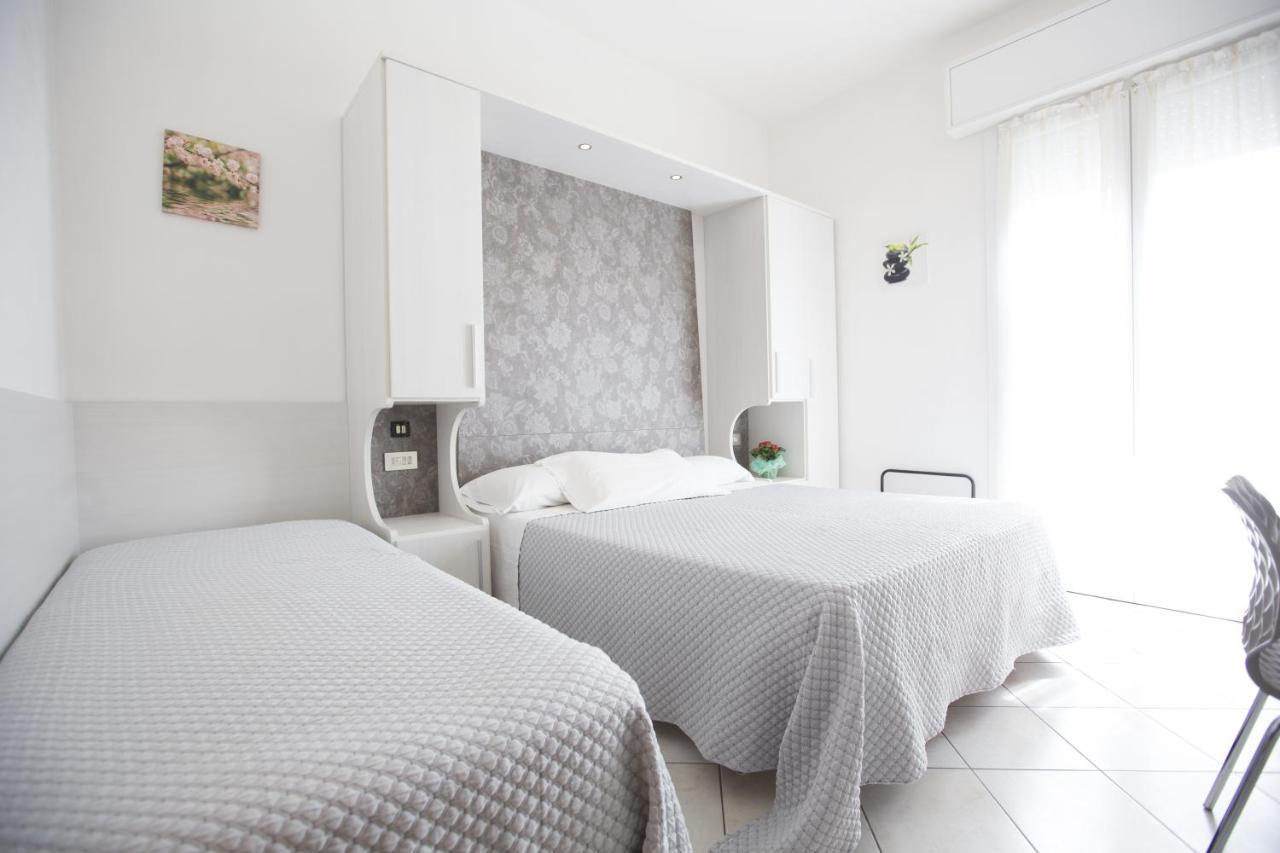 Hotel Desiree